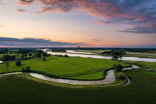 Campagne autour de Hattem, avec l'IJssel et Zwolle en arrière-plan