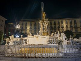 Neapel - Neptunbrunnen bei Nacht von t.ART
