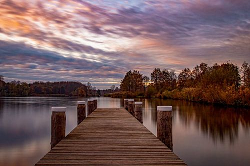 Steiger bij Brielse Meer net voor zonsondergang