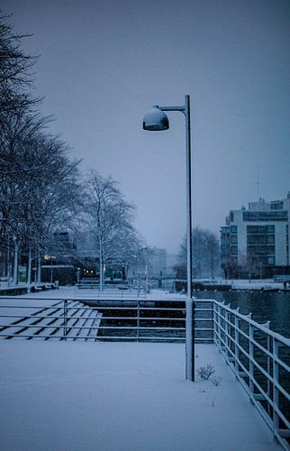 Snow on the Riverside – Lamp Post in Blue Dusk