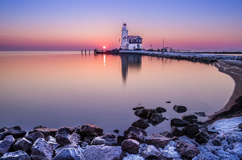 Lighthouse at sunrise by Inge van den Brande