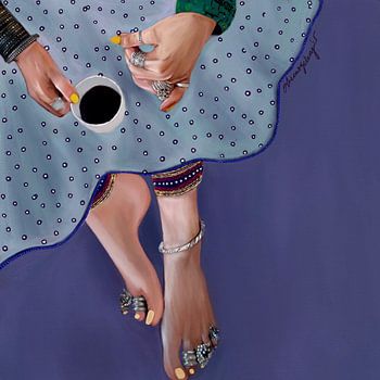 Kaffee mit verzierten Füßen