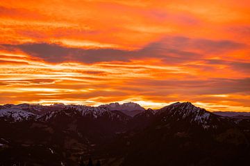 Zonsondergang richting Säntis van Leo Schindzielorz