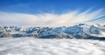 Bergen boven de wolken van Andreas Föll