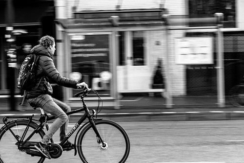 Cyclist by Jeroen Mank