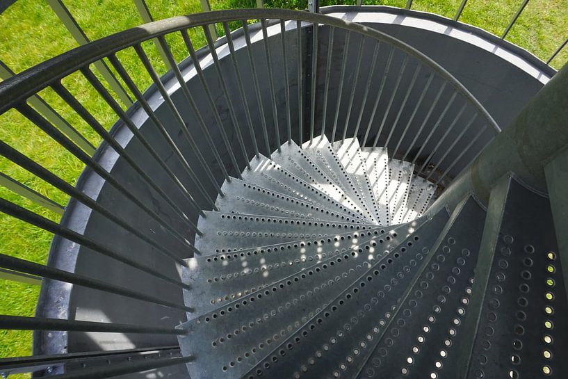 Spiral staircase lookout tower by Folkert Jan Wijnstra