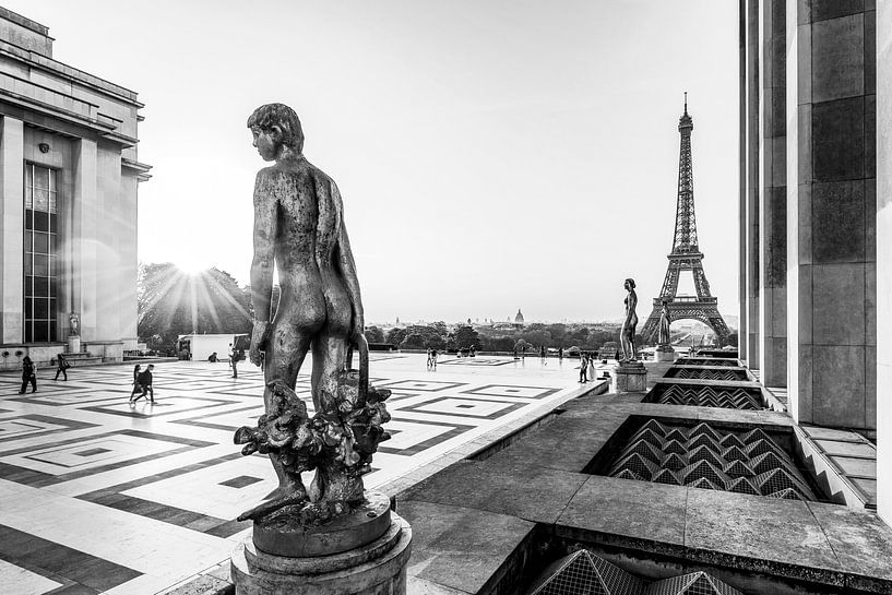 Place du Trocadéro à Paris / noir et blanc par Werner Dieterich