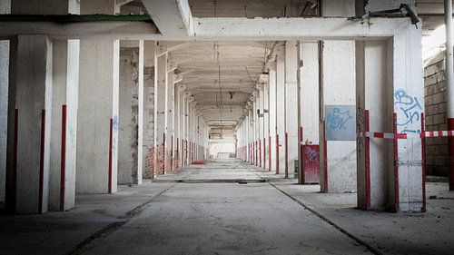 Eiffelgebouw / Sphinx Maastricht (1/5)