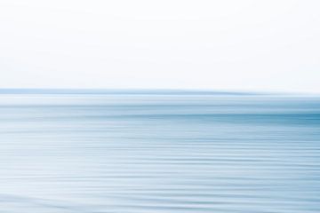 Pastel blauw long exposure abstract zee art print - natuurfotografie en reisfotografie