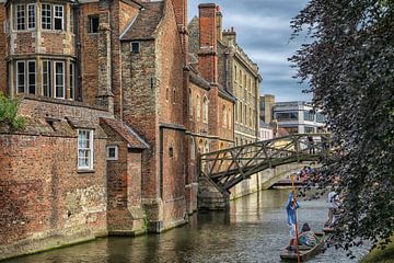 Queens College and Mathematical bridge in Cambridge, England