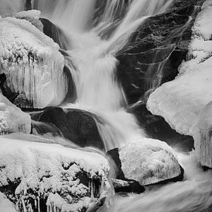 Triberg Waterval in Winter Detail
