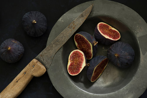 Sfeervolle foodfoto van verse vijgen
