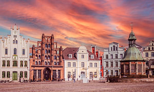 Blick auf die Altstadt der Hansestadt Wismar an der Ostsee in Mecklenburg-Vorpommern, Deutschland