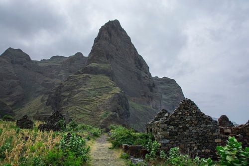 Volcanic Landscape van Robert Beekelaar