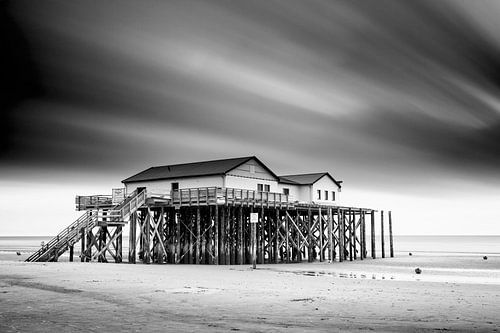 Pile dwellings on the beach