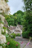 Cotswolds | Engeland | Castle Combe | architectuur | lente