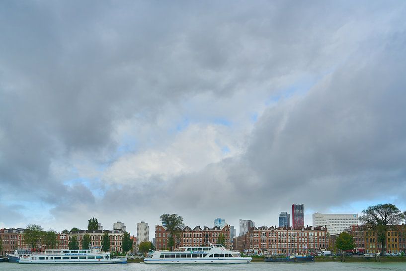 Prins Hendrikkade in Rotterdam by Richard de Boorder