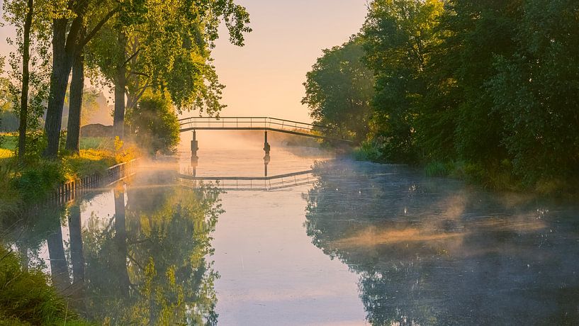 Dawn over the Damsterdiep by Henk Meijer Photography