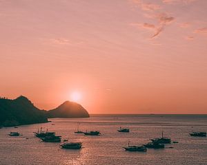 Sonnenuntergang im Hafen von Jonai