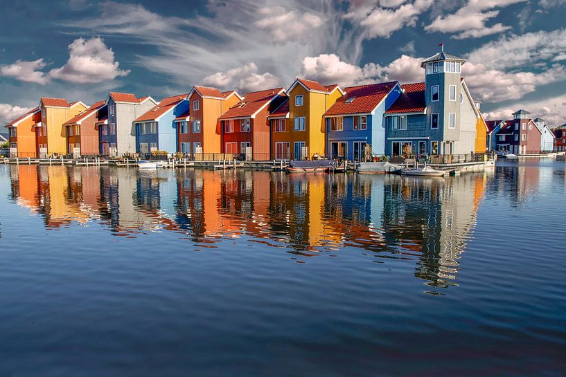 Reitdiephaven, spiegelingen van een vinexwijk. Groningen (stad) van Gert Hilbink