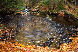 Water draaikolk van Marko Sarcevic