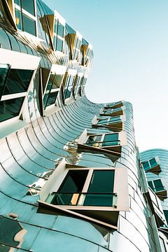 Frank Gehry Gebäude in Düsseldorf von Dieter Walther