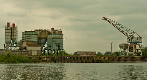 Oude betonfabriek