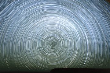 Startrail in Namibia - Star trails in the desert night by Fototante
