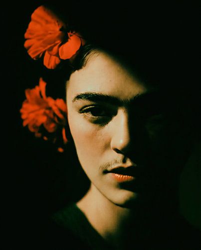 Floral Shadow Muse: Hommage aan Frida