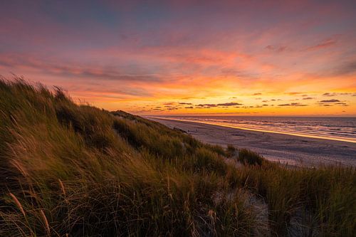 Zonsondergang strand Buren 2