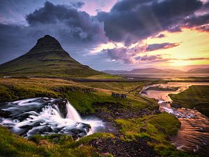 Kirkjufell, Iceland by Eddy Westdijk