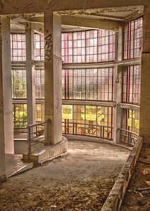 Abandoned Preventorium van Tom Opdebeeck