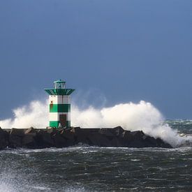 Havenhoofd in de storm von Ed van Wageningen