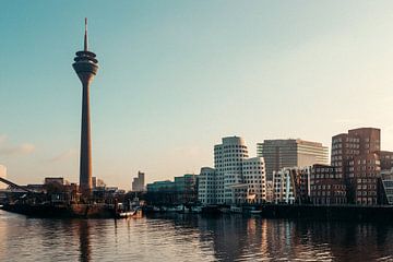 Medienhafen Düsseldorf von Daniel Ritzrow