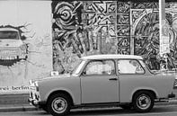 Ein Trabant für die Berliner Mauer von Marian Sintemaartensdijk Miniaturansicht