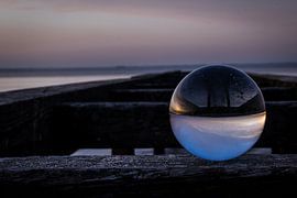 Glaskugel auf Steg 2 von Marc-Sven Kirsch