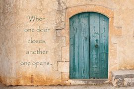 Blue door in the village of Xerosterni on Crete by Cindy Mulder