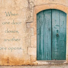 Blue door in the village of Xerosterni on Crete by Cindy Mulder