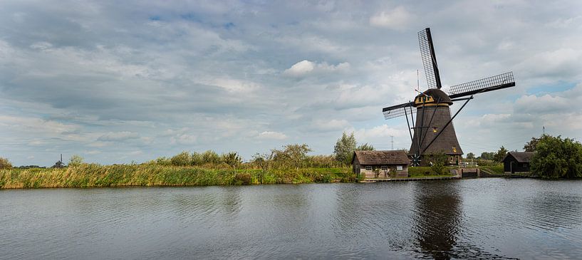 Panoramafoto von der Windmühle in Kinderdijk von Erna Böhre