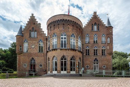 Wissekerke Castle (Basel) by Luc De Cock