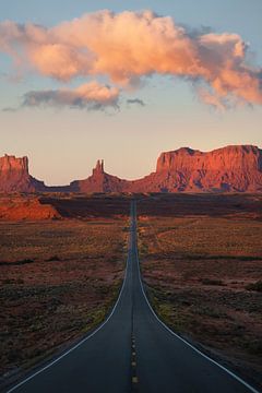 Forrest Gump road at sunrise by Martin Podt