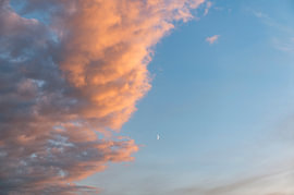 Orangefarbene Wolken von Richard Wareham