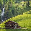 Alter Bergbauernhof mit Klapfbach Wasserfall im Villgratental von Christian Müringer