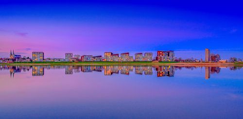 Deventer Skyline Pothoofd  in de avond