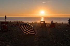 A beautiful summer evening in Scheveningen by Robin Cox
