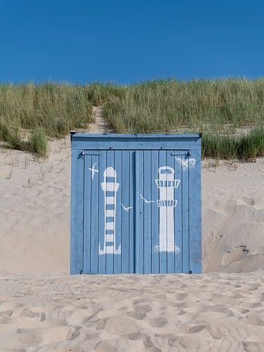 Portret van een blauw strandhuisje