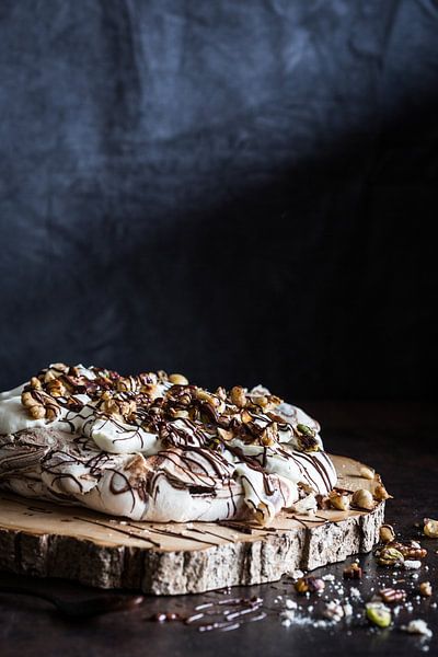 Chocolade en noten pavlova par Simone's Kitchen
