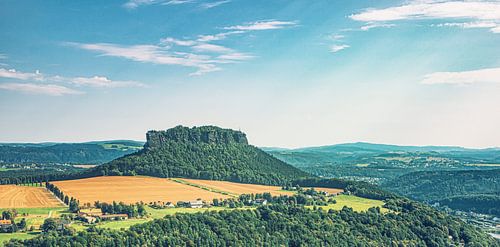 Uitzicht vanaf vesting Königstein over de Elbe