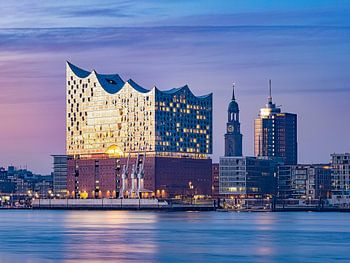 Elbphilharmonie & St. Michaelis Kirche, Hamburgensie