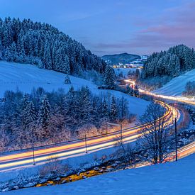 Winterochtend tussen Einsiedeln en Biberbrugg - blauw uurtje van Pascal Sigrist - Landscape Photography